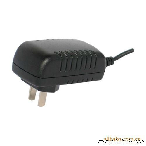 12V2A電源適配器 滿(mǎn)足多國(guó)認(rèn)證標(biāo)準(zhǔn)的精密儀器儀表核心動(dòng)力